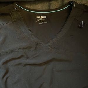 Women’s scrubs top